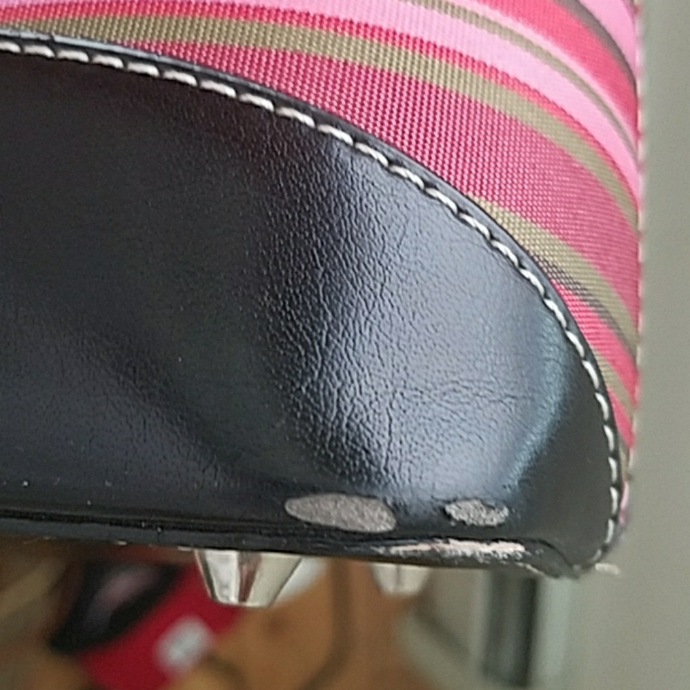 Kate Spade Purse - Picture 4 of 8